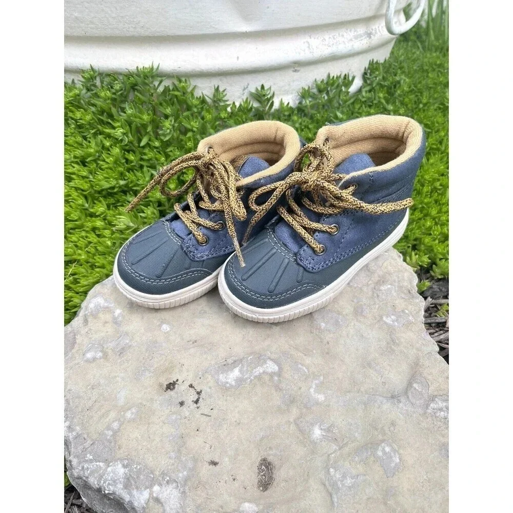 oshkosh b'gosh Duck Boots Navy Tan Size 6 Toddler